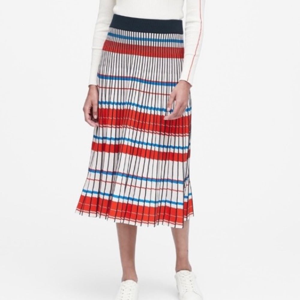 Banana Republic | Pleated Knit Sweater Midi Skirt | size XS Petite